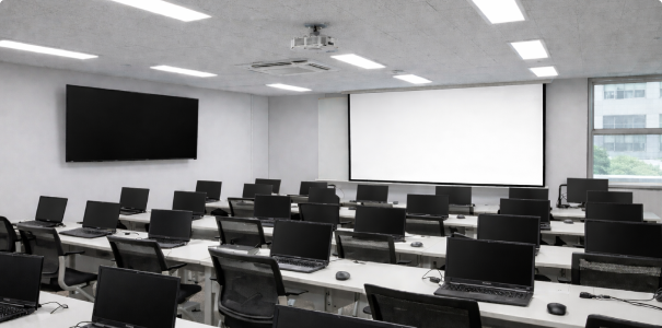 데이터다이빙 공공 AI 교육 교육장/기기